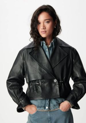  Noir