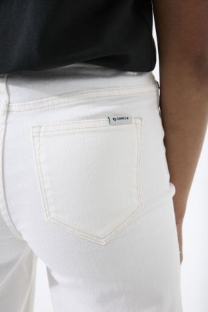 White 5566