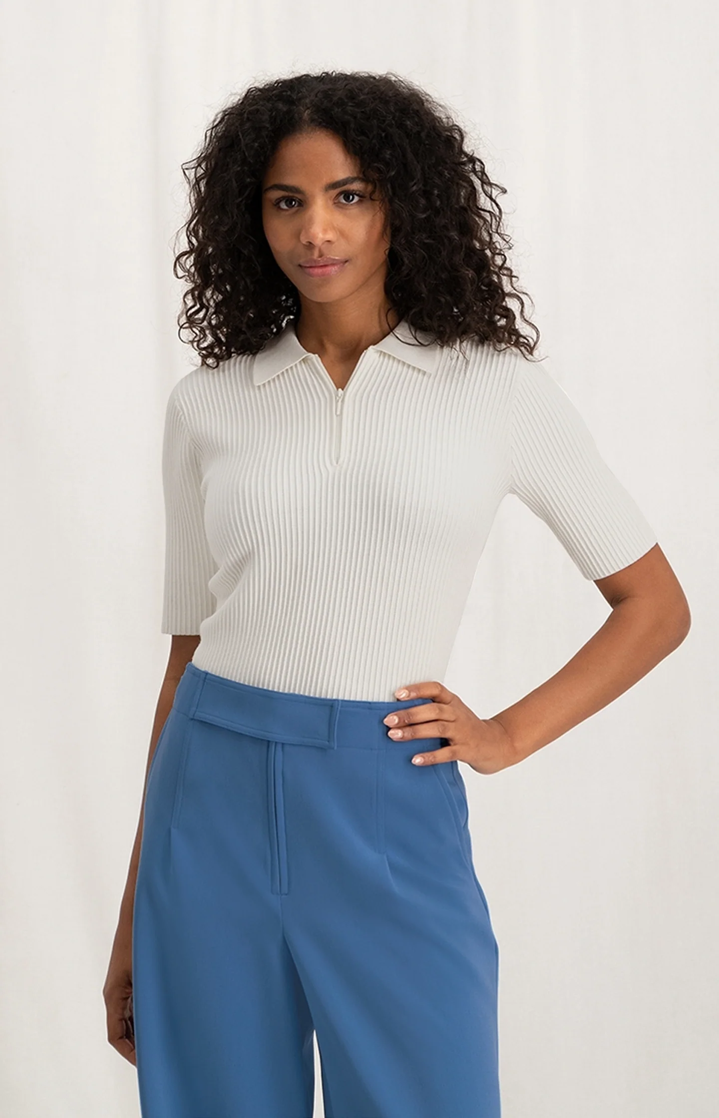 ribbed-polo-with-a-collar-half-long-sleeves-and-a-zip-ivory-white_2880x.jpg